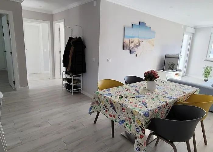*Sea View* New 3 Bedroom Apt With Free Parking